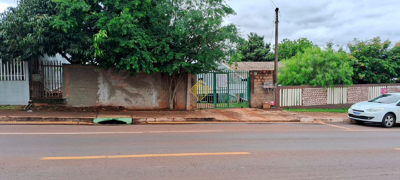 Terreno à venda no Floresta: 