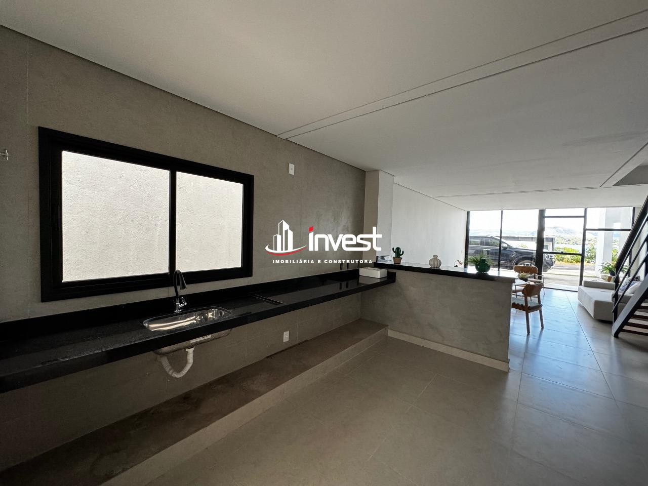 Casa Condomínio à venda no Centro: 