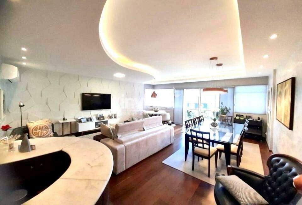 C&oacute;digo: 10037 R$ 1.300.000,00 Apartamento &agrave; venda no bairro Embar&eacute; 186 m&sup2; 4 quartos 2 vagas - Santos