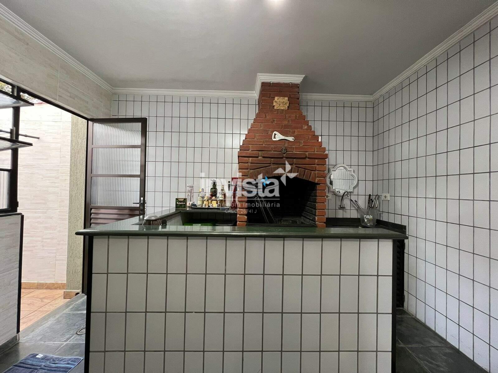 Casa &agrave; venda no bairro Embar&eacute; - Santos