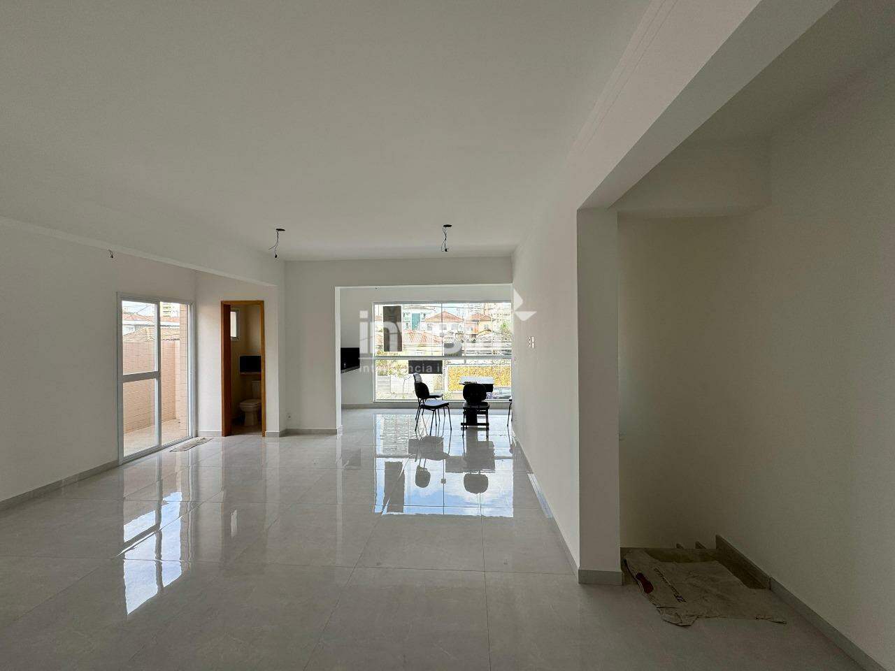 C&oacute;digo: 21089 R$ 990.000,00 Casa &agrave; venda no bairro Ponta da Praia 150 m&sup2; 3 quartos 2 vagas - Santos