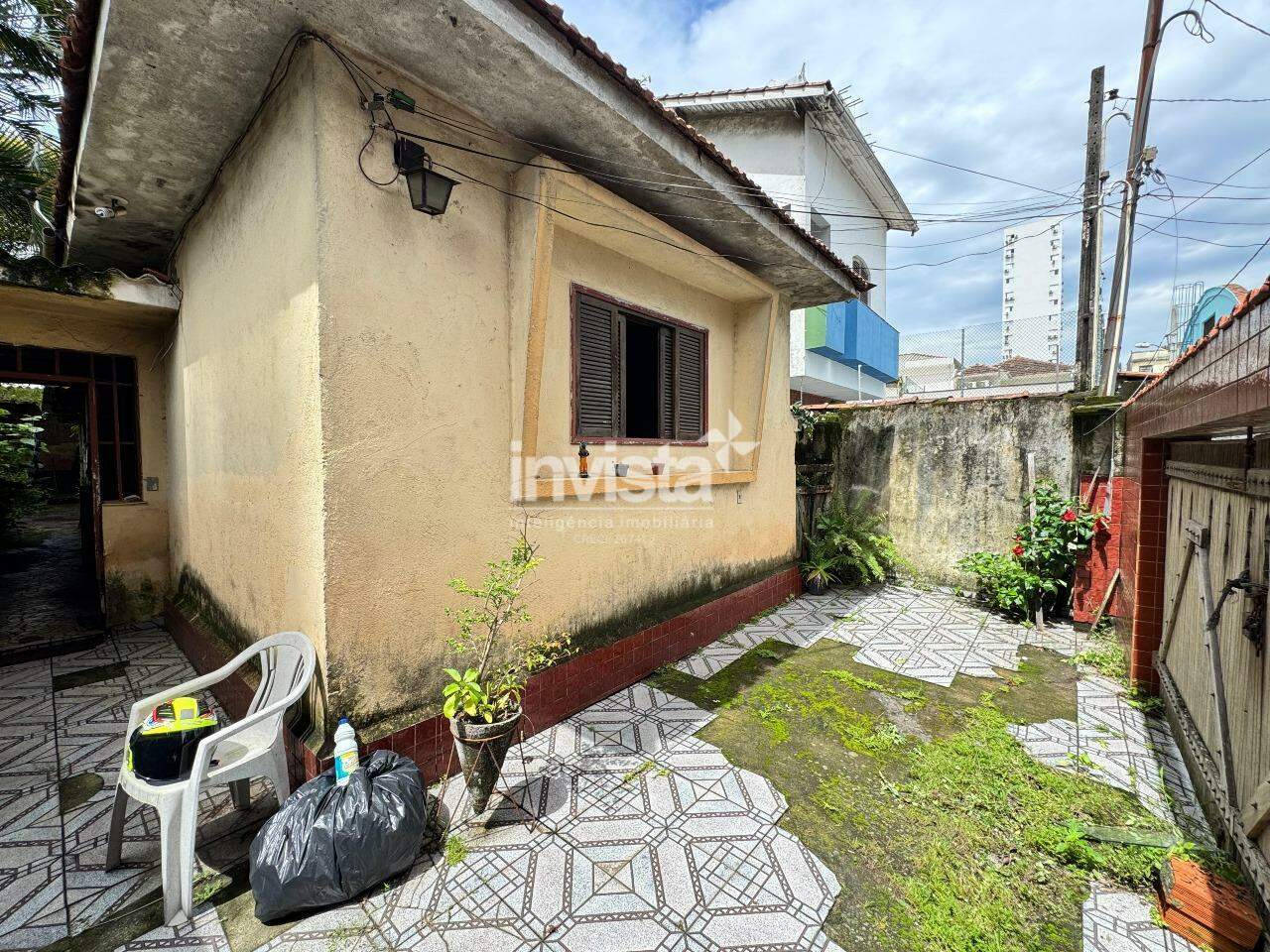 C&oacute;digo: 23645 R$ 750.000,00 Casa &agrave; venda no bairro Campo Grande 142 m&sup2; 3 quartos 1 vaga - Santos