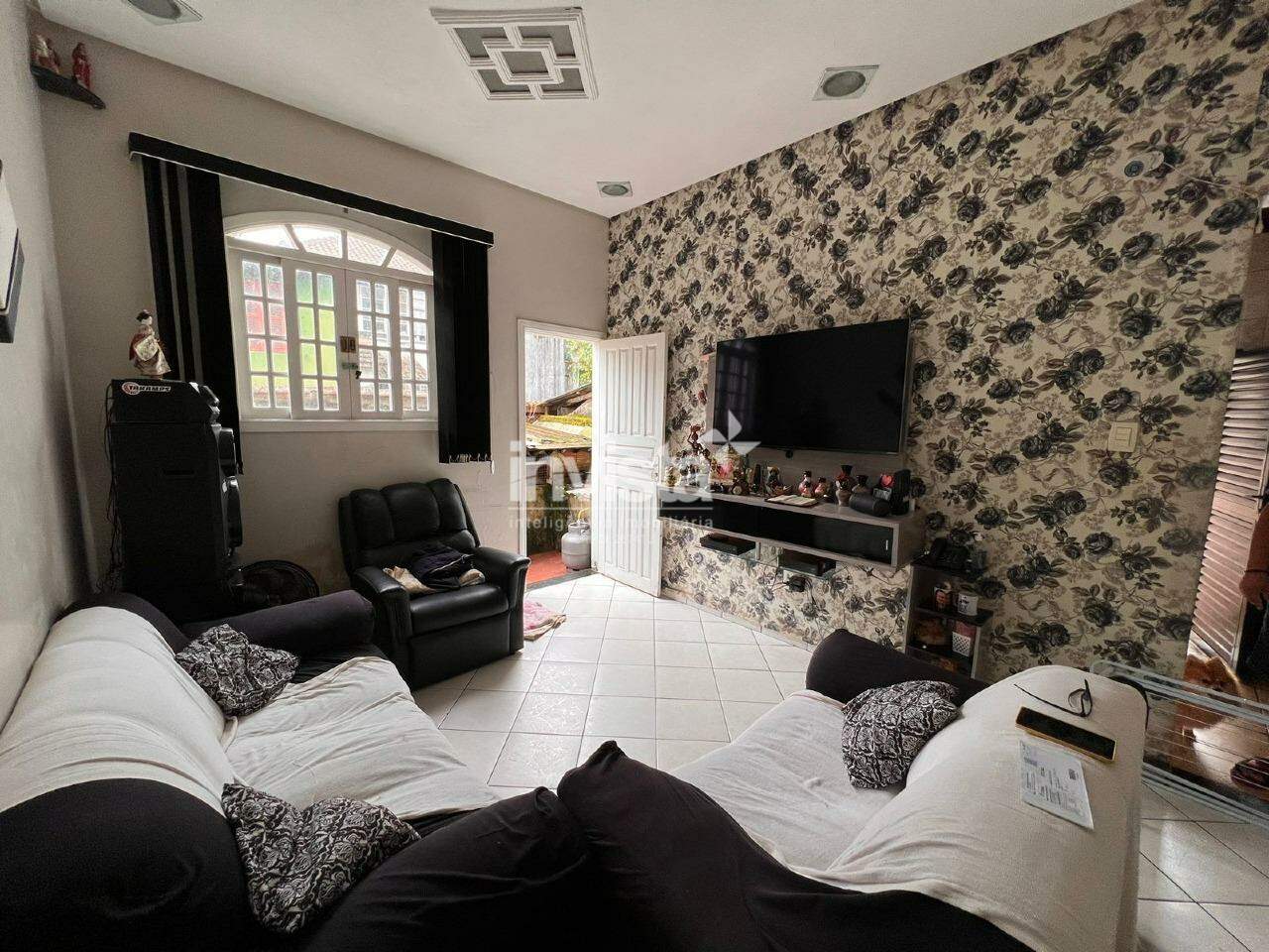 C&oacute;digo: 23655 R$ 920.000,00 Casa &agrave; venda no bairro Macuco 180 m&sup2; 3 quartos 1 vaga - Santos