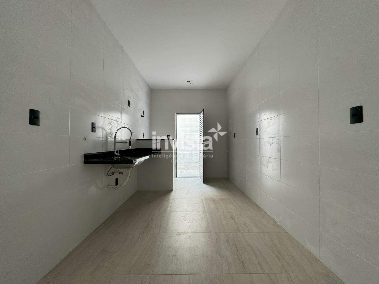 Casa &agrave; venda no bairro Marap&eacute; - Santos