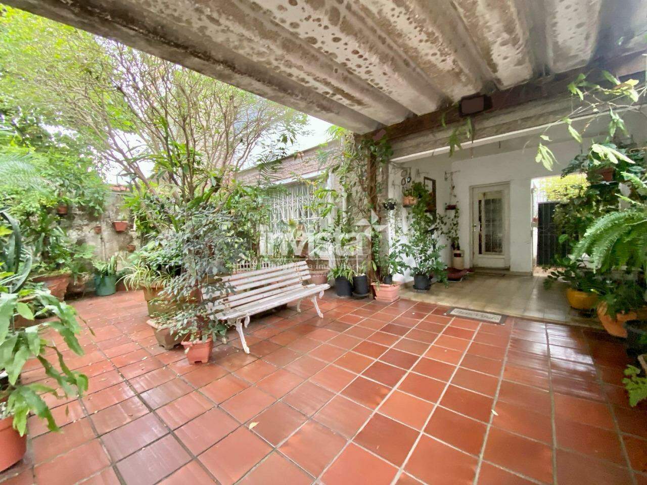 C&oacute;digo: 26159 R$ 1.600.000,00 Casa &agrave; venda no bairro Aparecida 166 m&sup2; 3 quartos 3 vagas - Santos