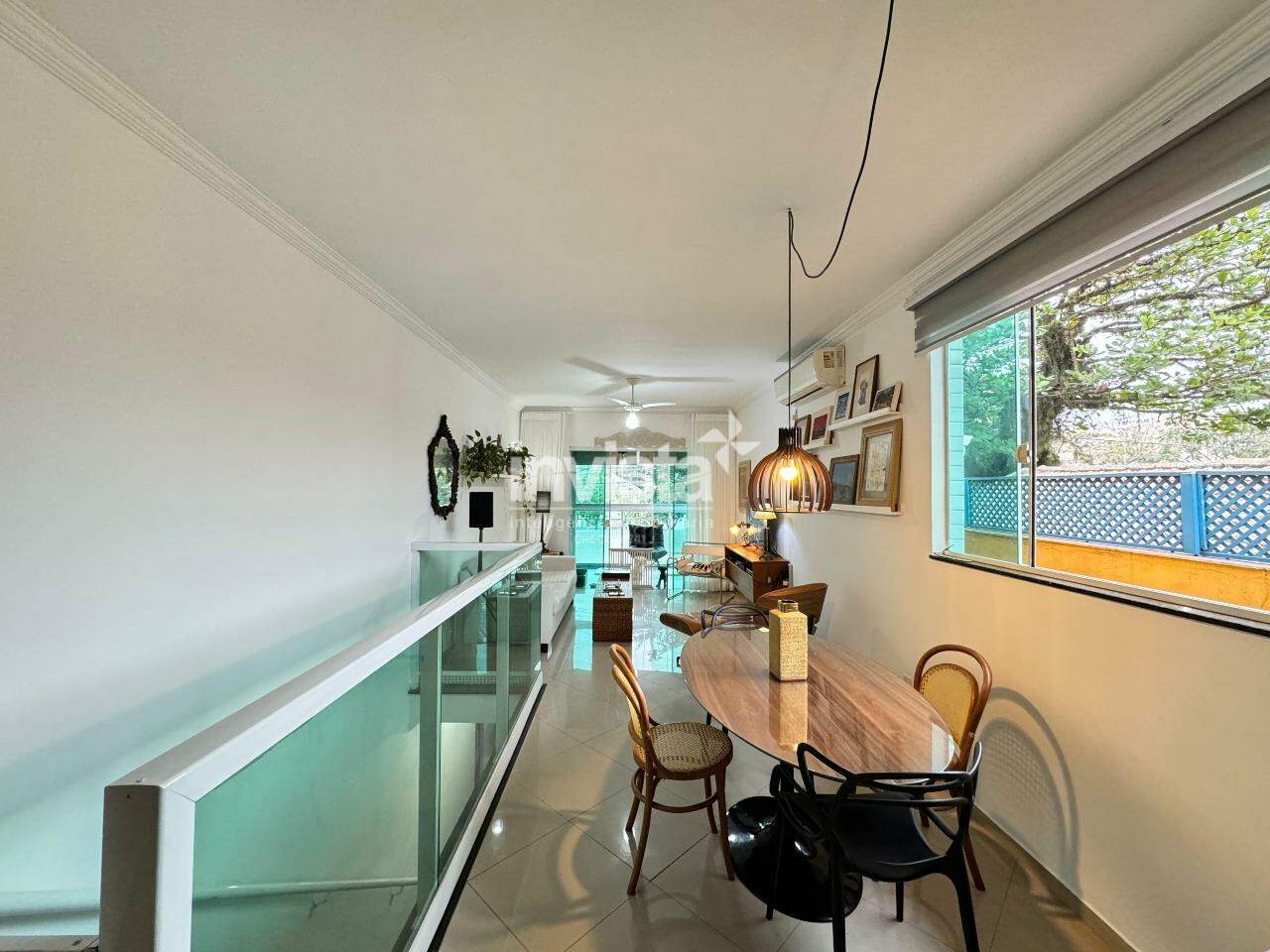 C&oacute;digo: 29527 R$ 850.000,00 Casa &agrave; venda no bairro Estu&aacute;rio 114 m&sup2; 3 quartos 2 vagas - Santos