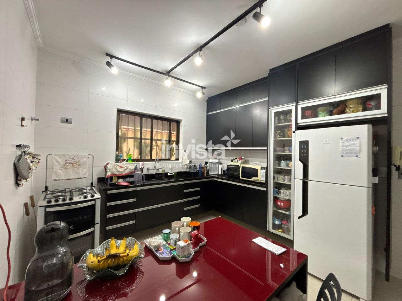 Casa &agrave; venda no bairro Embar&eacute; - Santos