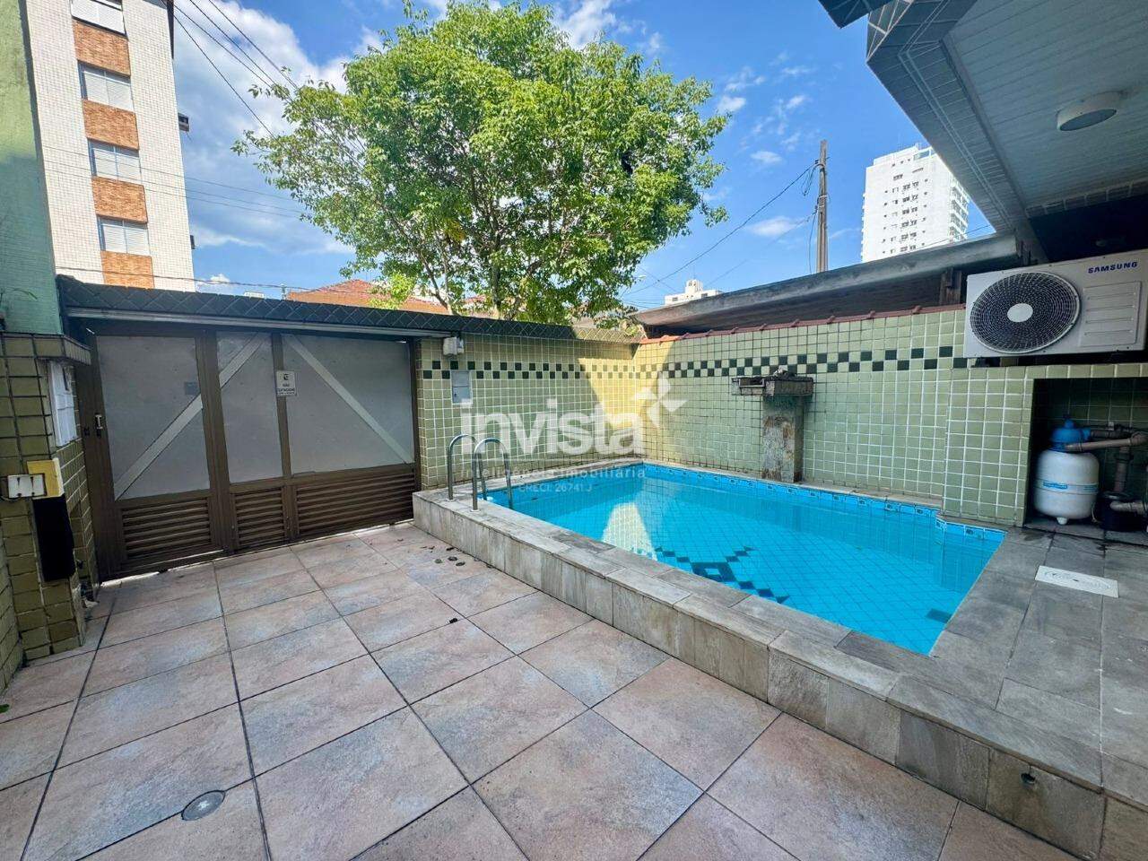 C&oacute;digo: 38130 R$ 1.700.000,00 Casa &agrave; venda no bairro Embar&eacute; 159 m&sup2; 3 quartos 2 vagas - Santos