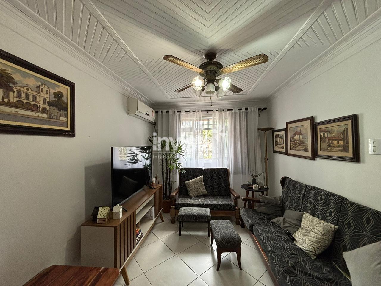 Casa &agrave; venda no bairro Marap&eacute; - Santos