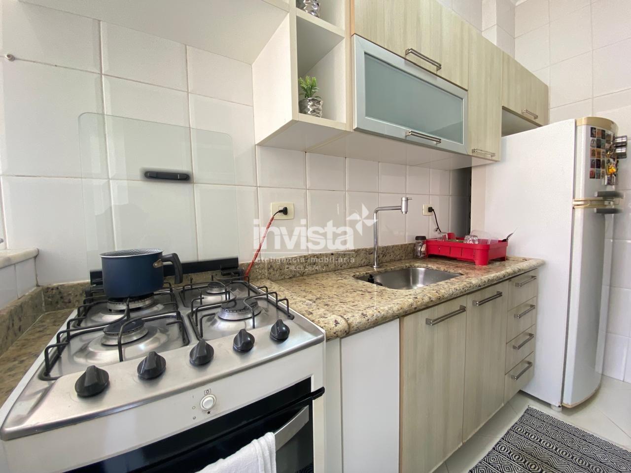 Apartamento frente a praia com vista mar no bairro Embar&eacute; - Santos