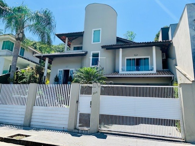 Casa à venda no Amizade: 