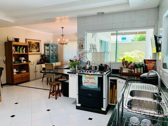 Casa à venda no Amizade: 