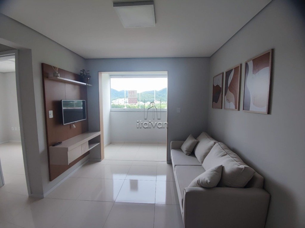 Apartamento para aluguel no Rau: 