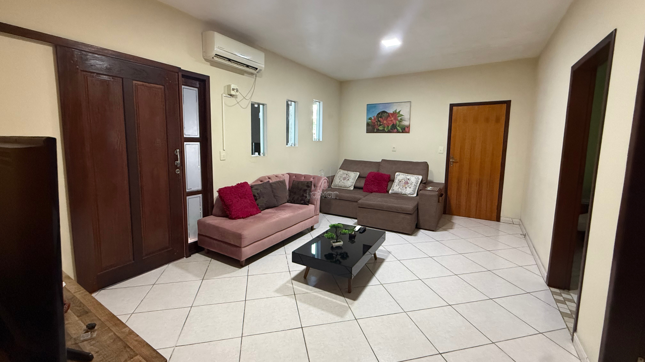 Casa à venda no Ilha Da Figueira: 