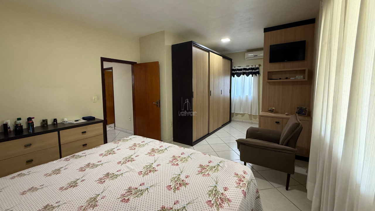 Casa à venda no Ilha Da Figueira: 