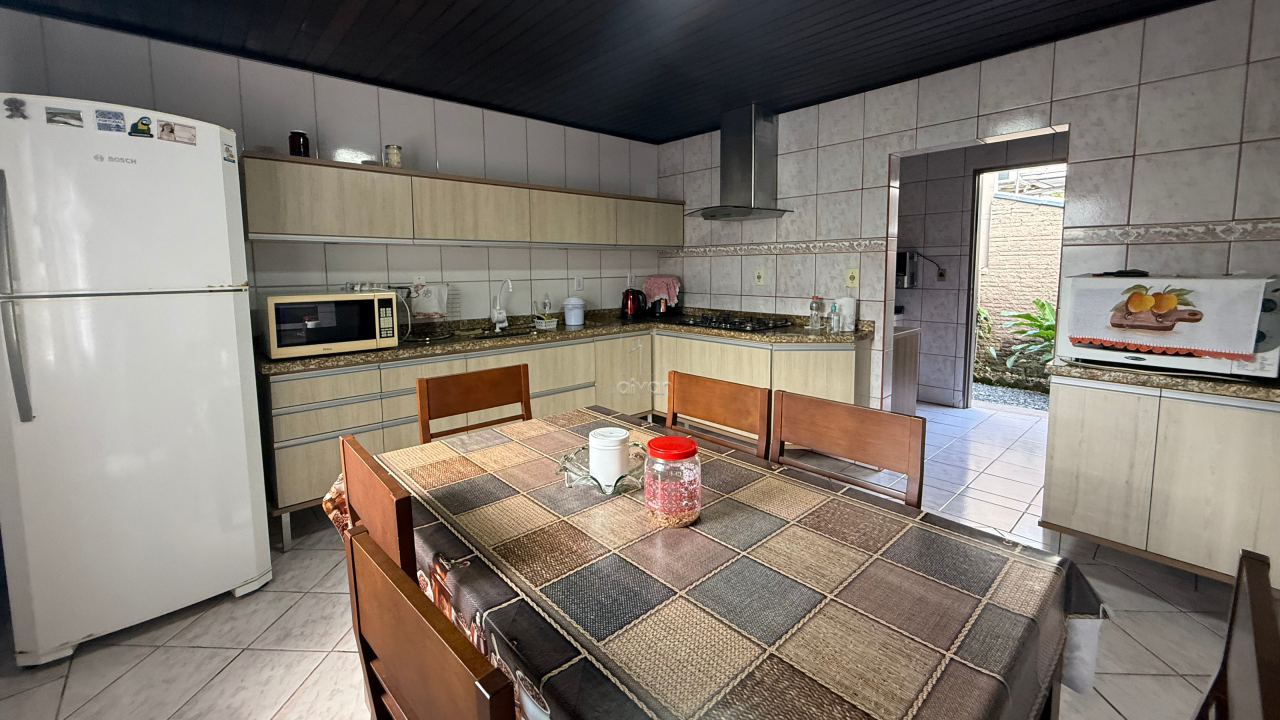 Casa à venda no Ilha Da Figueira: 