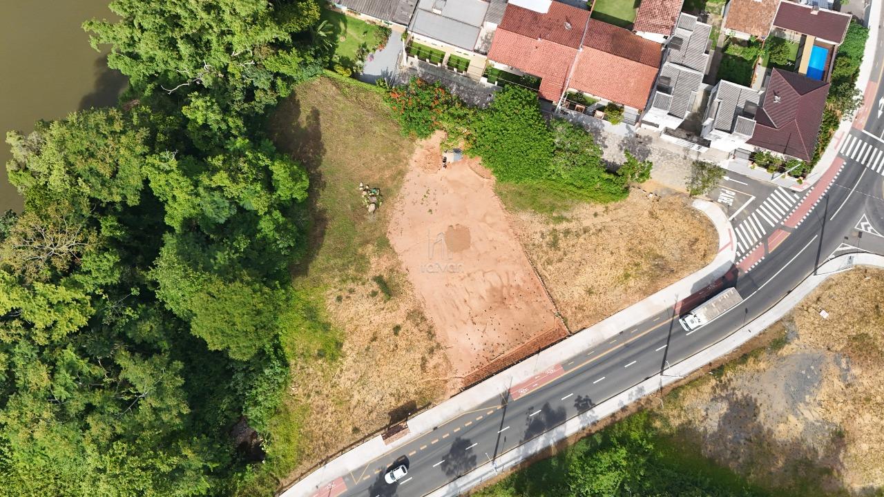 Terreno à venda no Czerniewicz: 