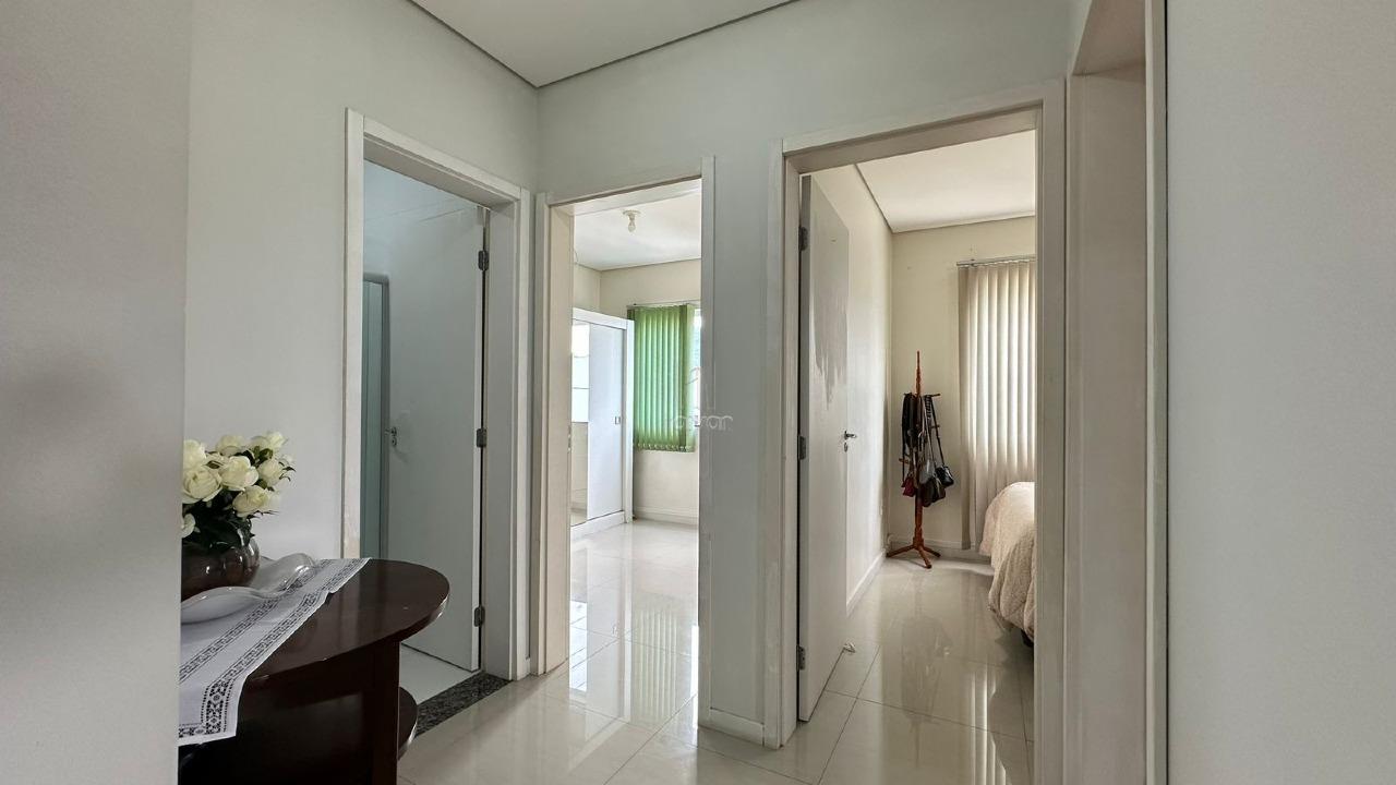 Apartamento à venda no Centenário: 