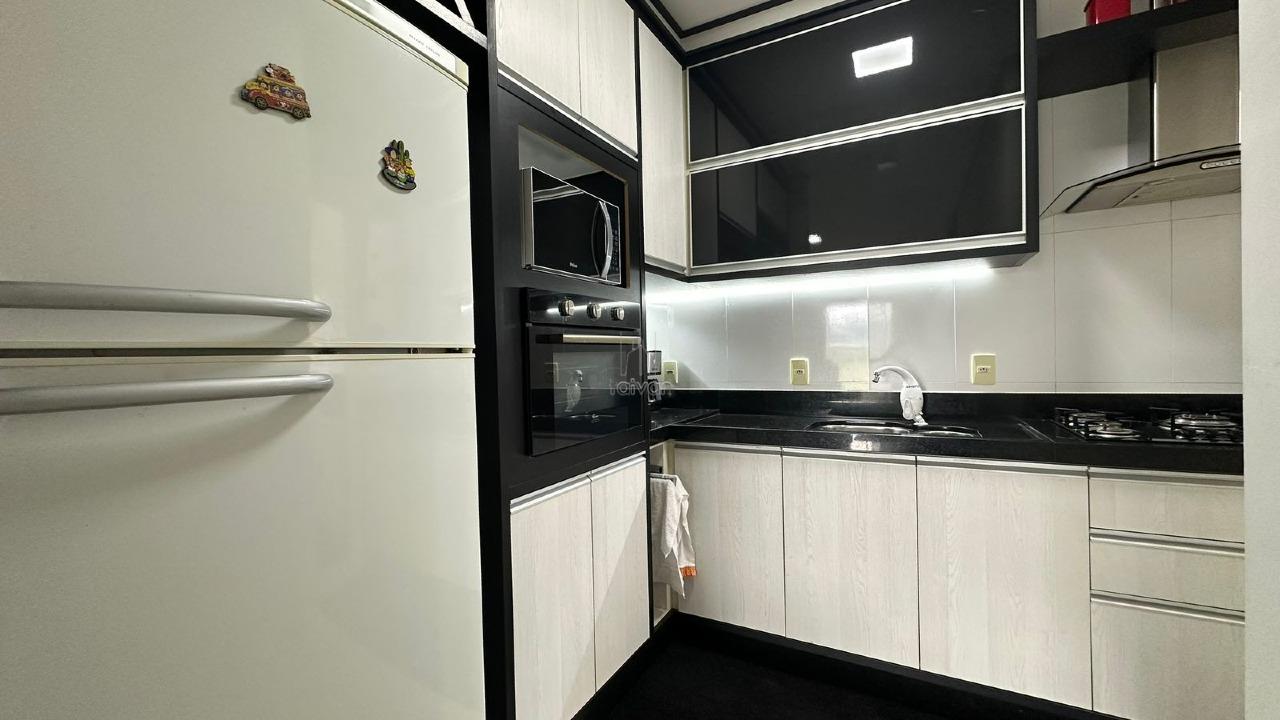 Apartamento à venda no Centenário: 