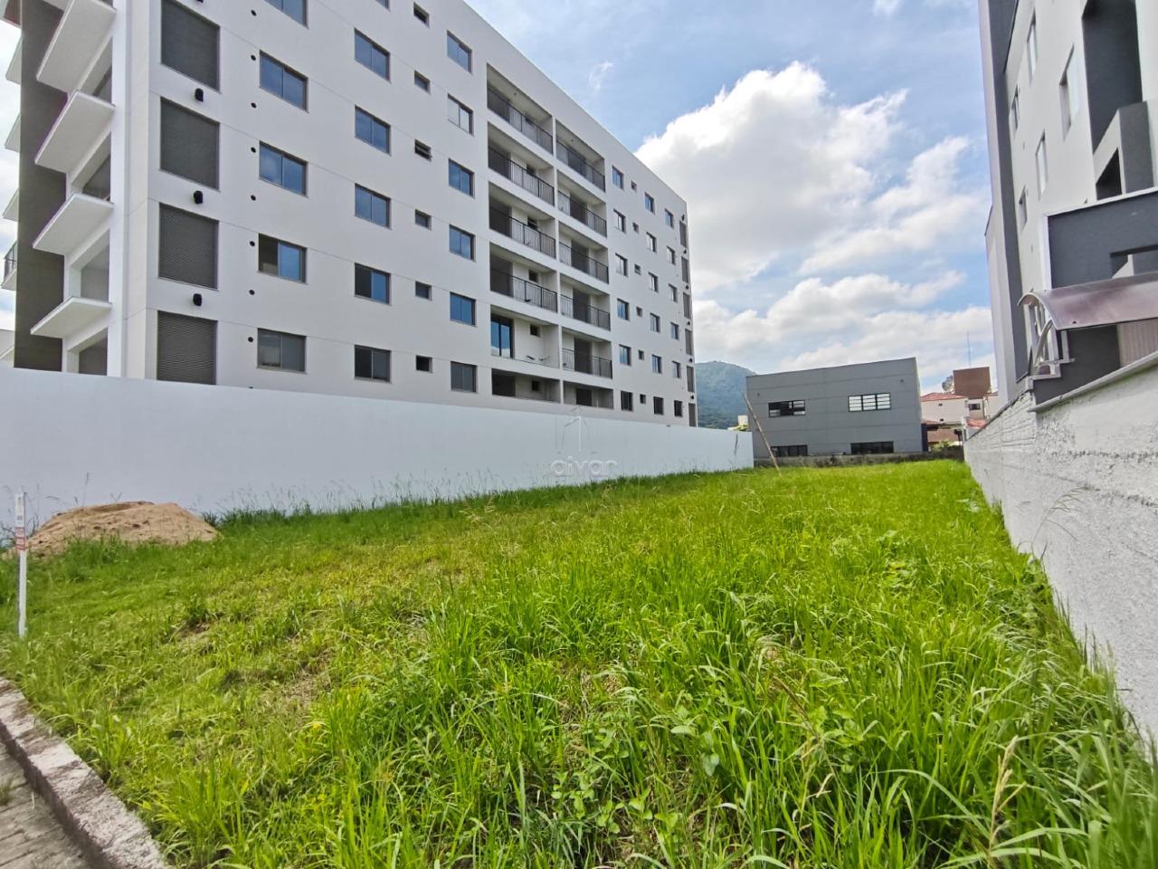 Terreno para aluguel no Czerniewicz: 