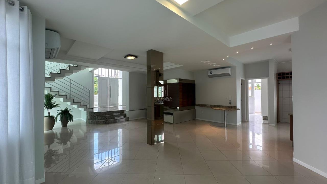 Casa à venda no Czerniewicz: 