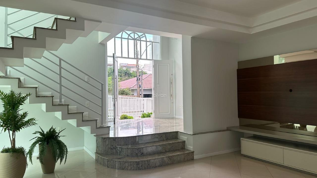 Casa à venda no Czerniewicz: 