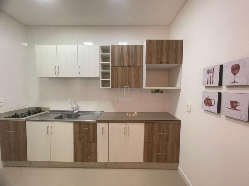 Apartamento à venda no Jaraguá Esquerdo: 