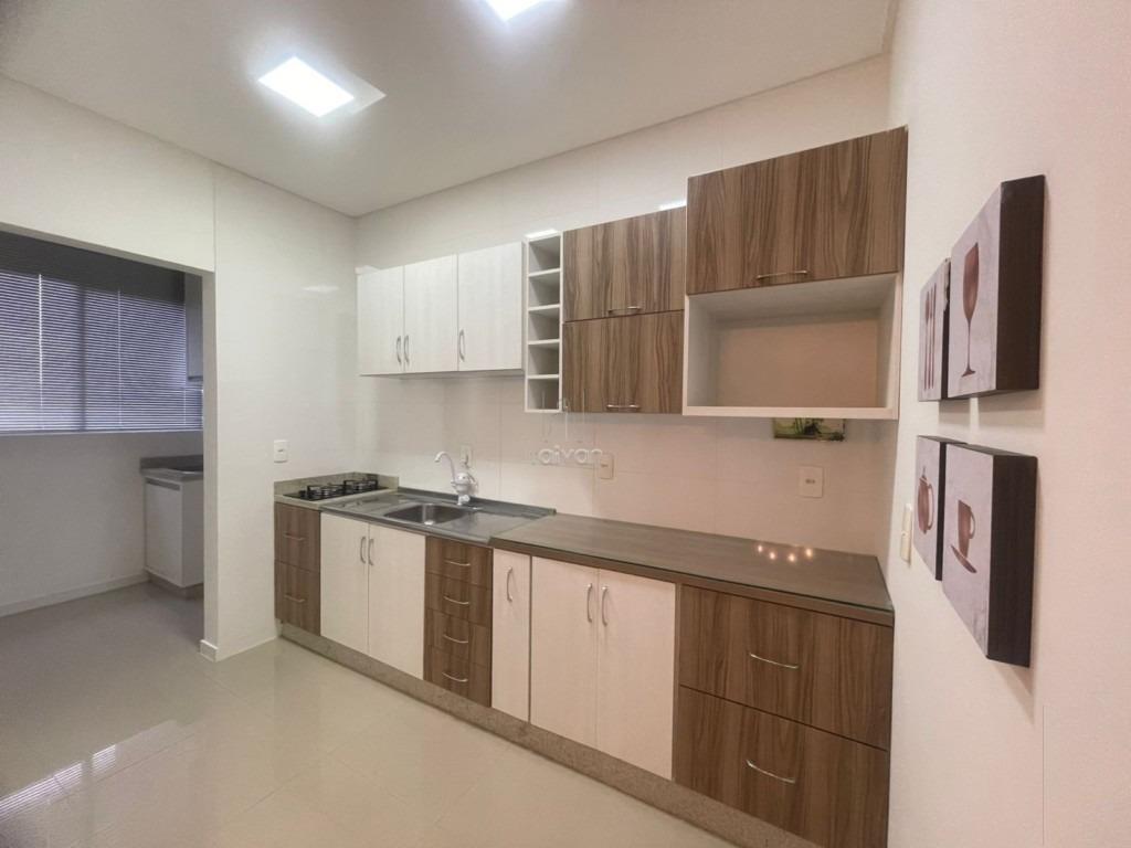Apartamento à venda no Jaraguá Esquerdo: 