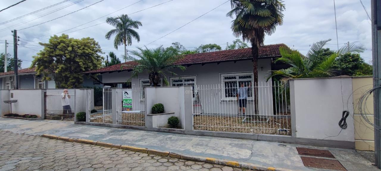 Casa para aluguel no Czerniewicz: 