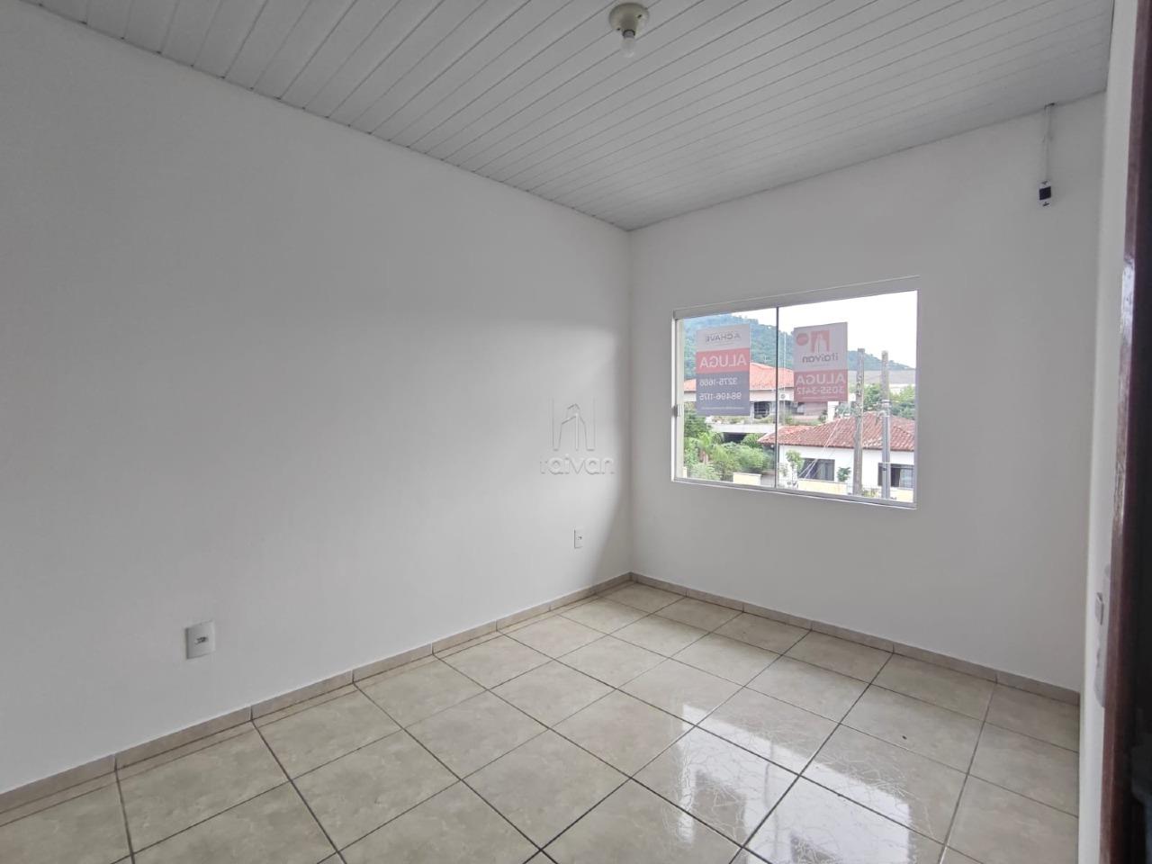 Apartamento para aluguel no Água Verde: 