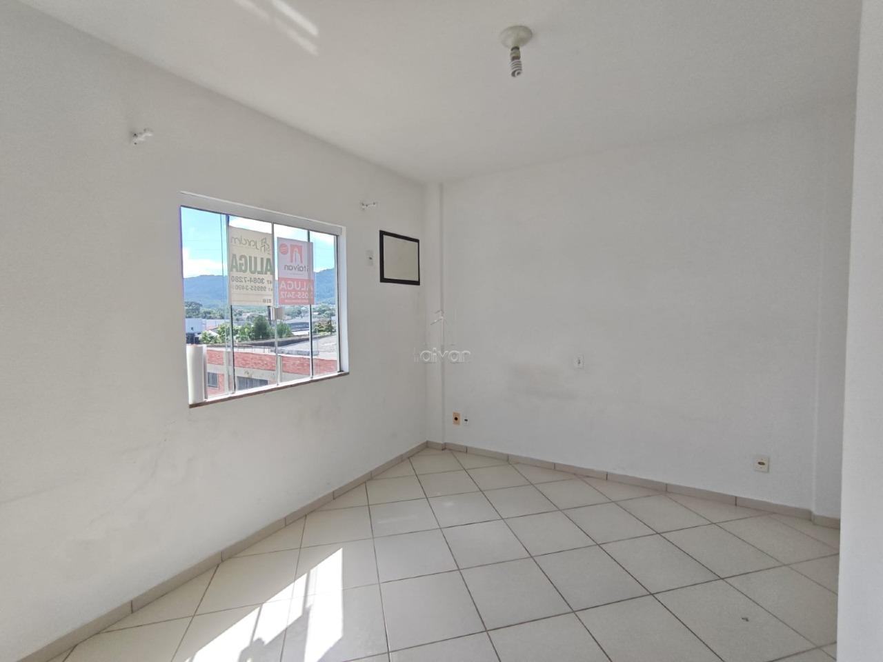 Apartamento para aluguel no Água Verde: 