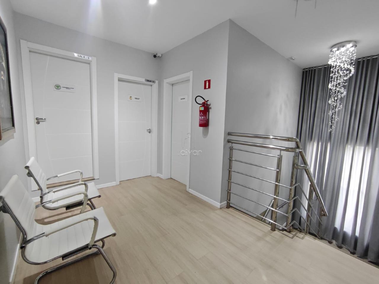 Sala Comercial para aluguel no Czerniewicz: 