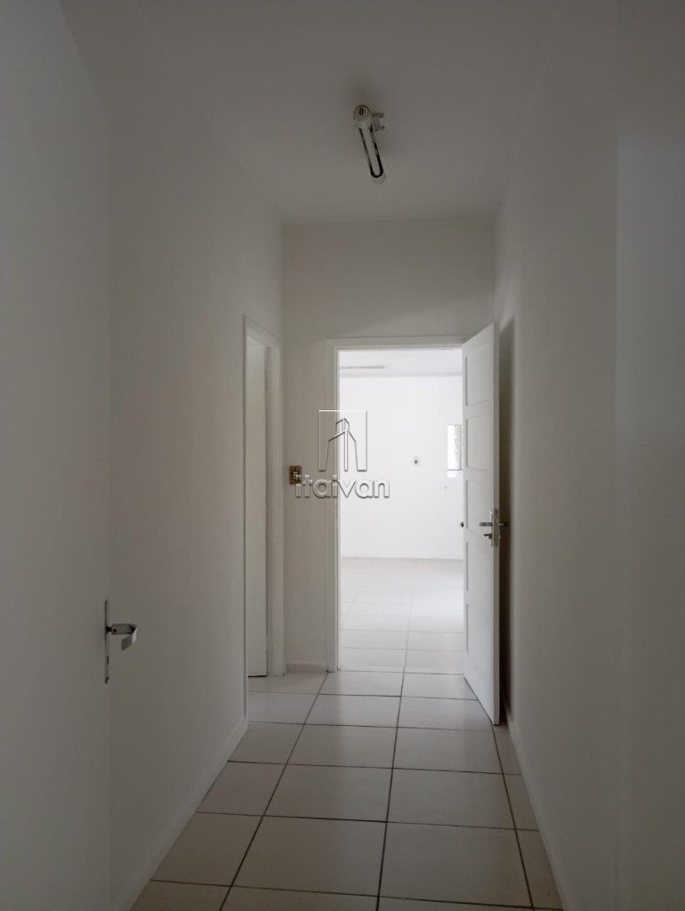 Casa comercial para aluguel no Vila Baependi: 