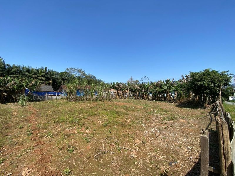 Terreno à venda no Rio da Luz: 