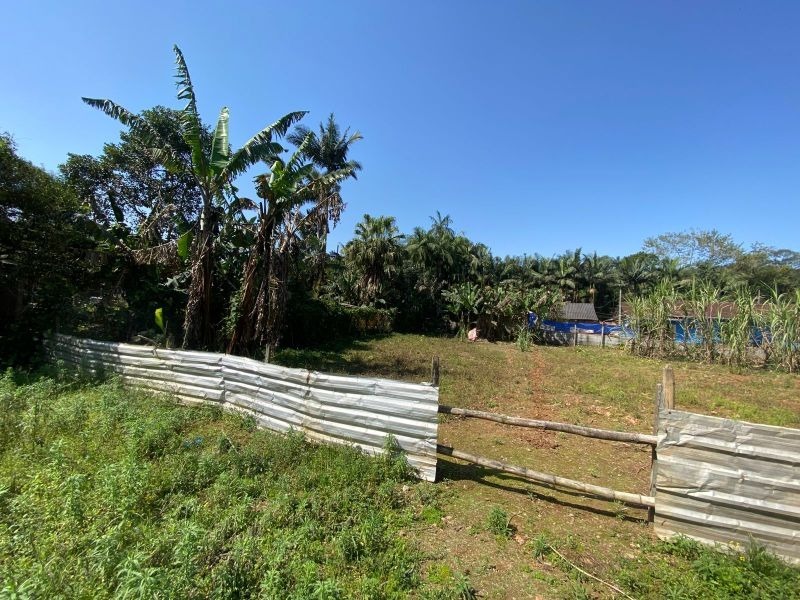 Terreno à venda no Rio da Luz: 