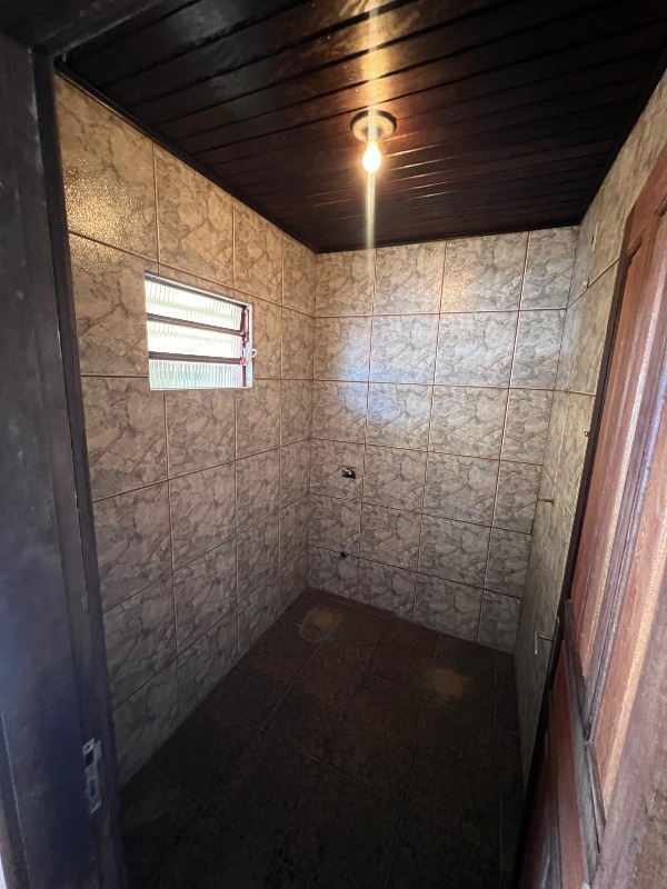 Casa à venda no Vila Lenzi: Apto com banheiro