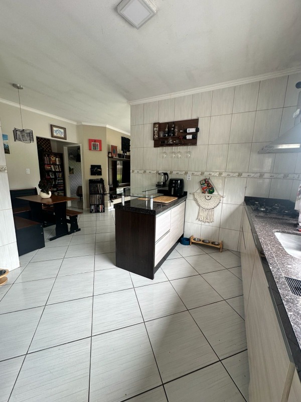 Casa à venda no Braço do sul: 