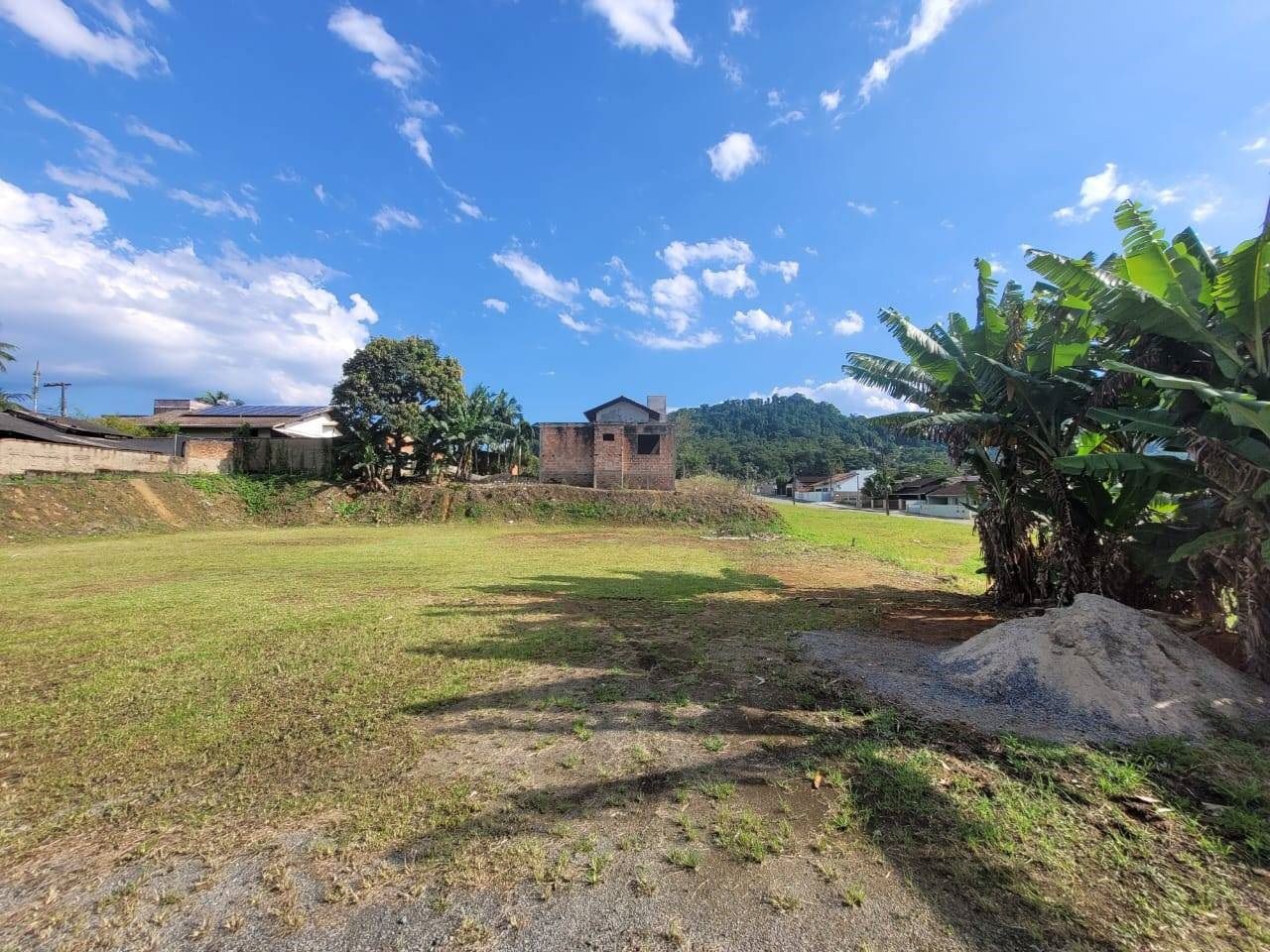 Terreno à venda no Jaraguá 99: 