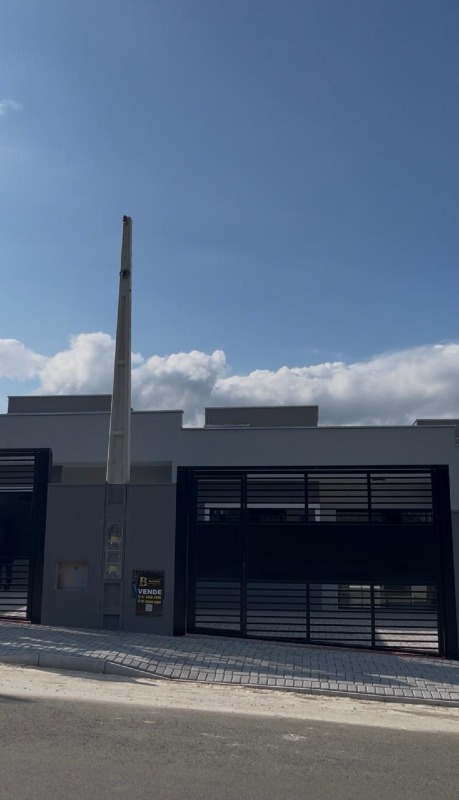  Geminado à venda no Bananal: 