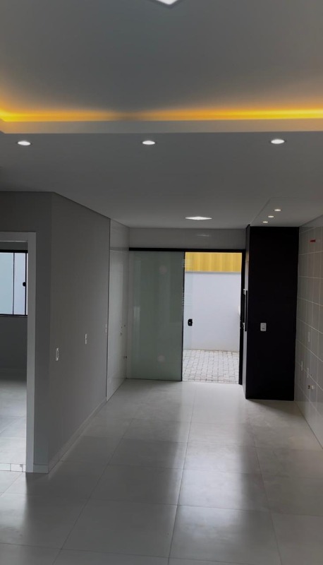  Geminado à venda no Bananal: 