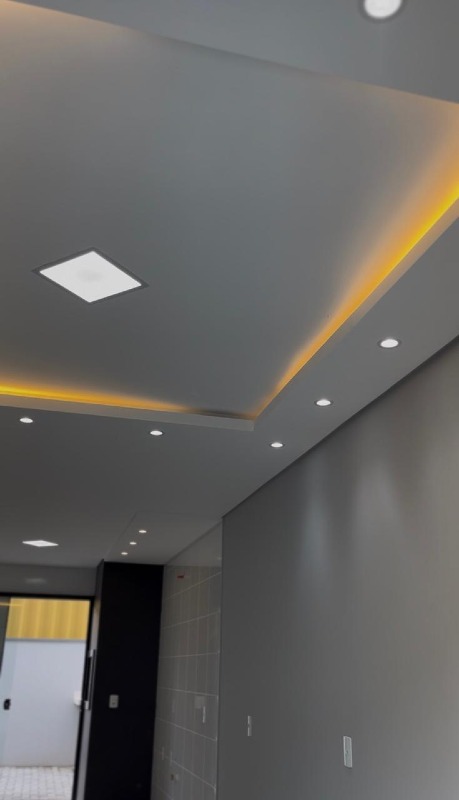  Geminado à venda no Bananal: 