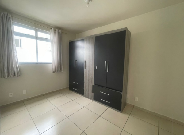Apartamento para aluguel no Rau: 