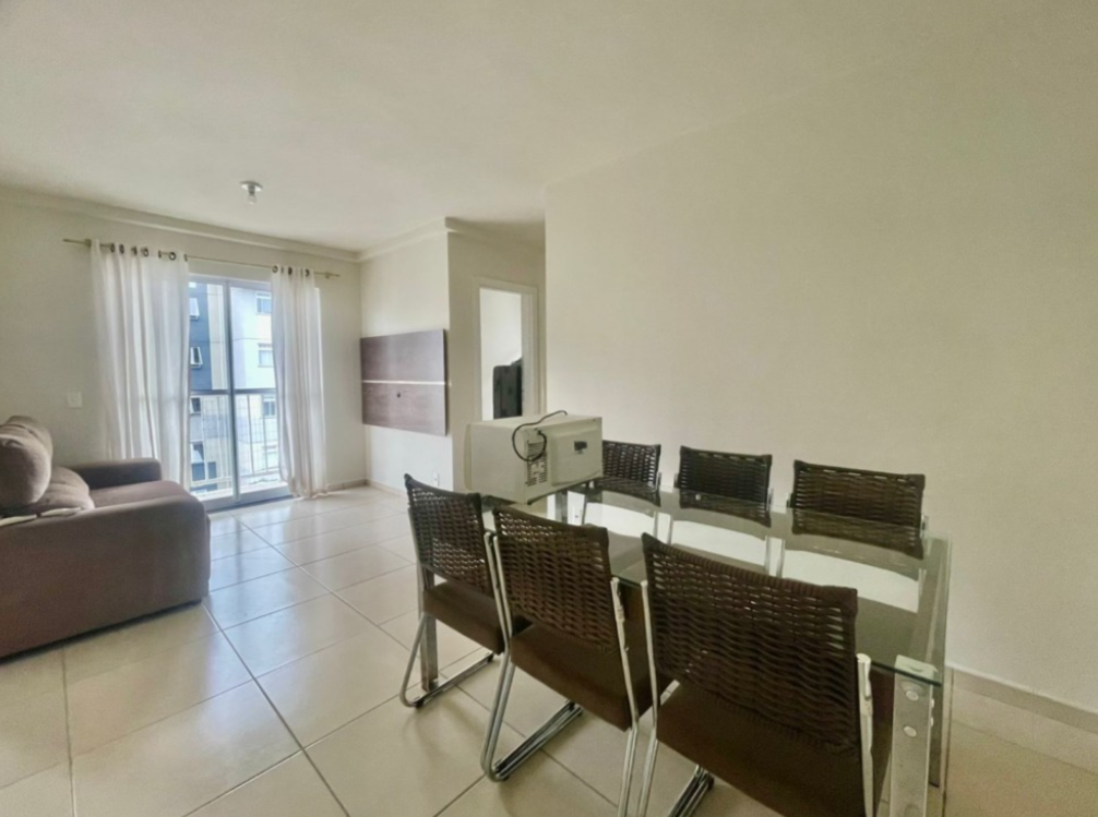 Apartamento para aluguel no Rau: 