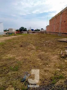 Terreno à venda por 130.000,00 no bairro Jardim Taquaral, em Salto.: 
