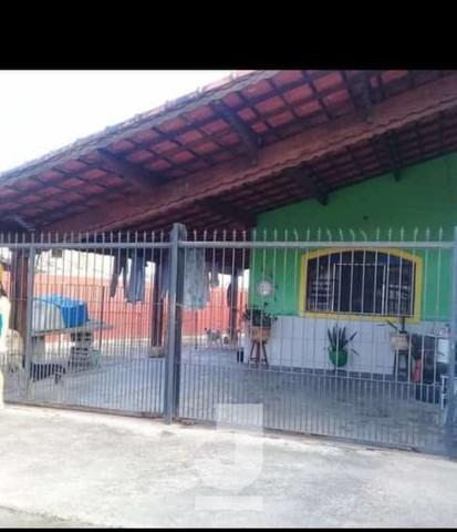 Casa à venda por 300.000,00 no bairro Princesa, em Praia Grande.: 