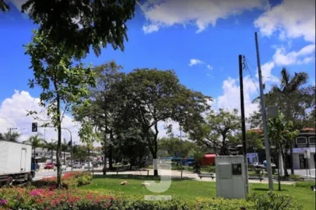Terreno à venda no bairro Cidade Planejada III, em Bragança Paulista: Praça Nove de Julho