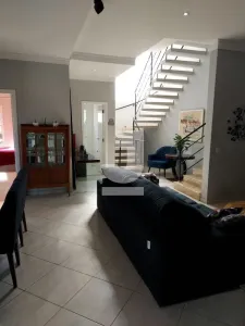 Casa para aluguel por 12.900,00 no bairro Mansões Santo Antônio, em Campinas.: 