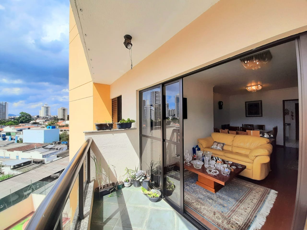 Apartamento à venda no Vila Oliveira: Varanda