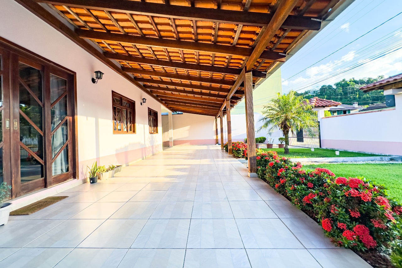 Casa à venda no bairro Itoupavazinha — foto 2