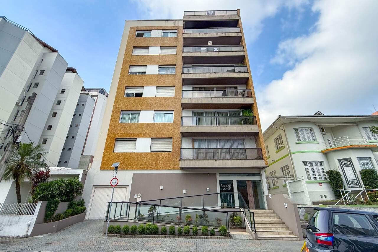 APARTAMENTO SEMI-MOBILIADO COM 3 DORMITORIOS NO CENTRO DE BLUMENAU! - foto 1